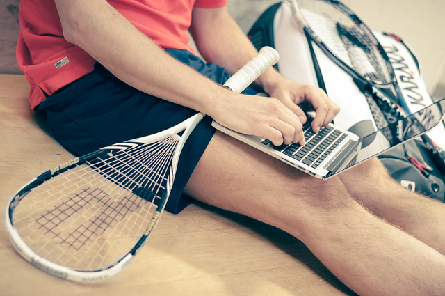 Imparare a giocare a tennis onlin