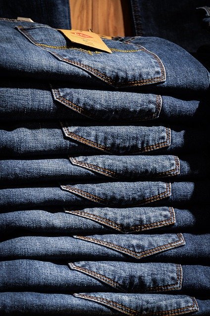 Comprare tute online e altro